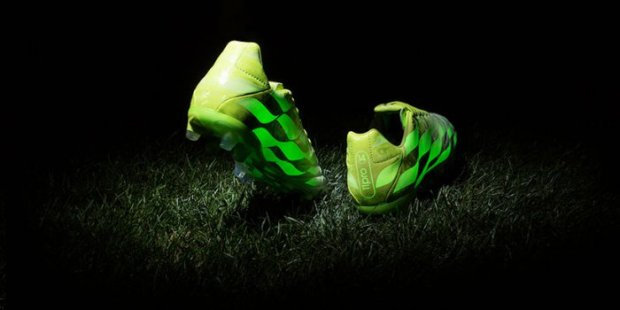 светящиеся бутсы