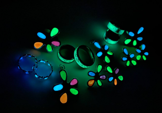 Bijouterie, glowing jewelry