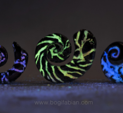 Светящиеся в темноте сувениры