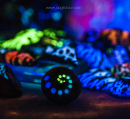 Светящиеся в темноте сувениры