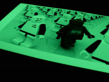 Светящаяся в темноте фотобумага Светящаяся в темноте фотобумага